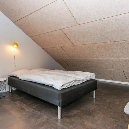 8 Person In Henne Casa de Férias
